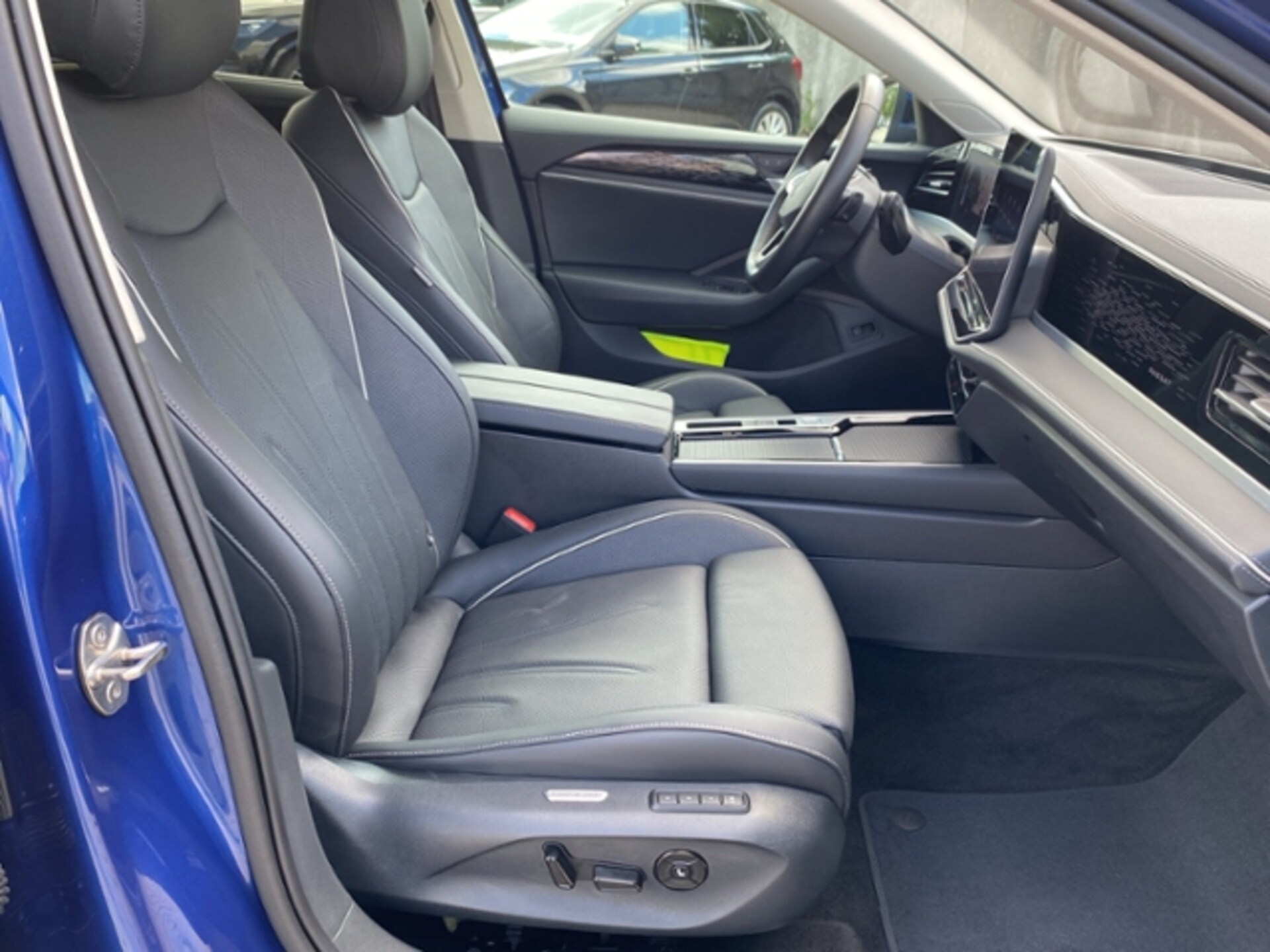 Volkswagen Passat Elegance