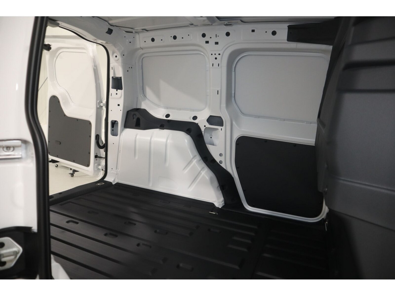 Volkswagen Caddy Cargo – Bild 5