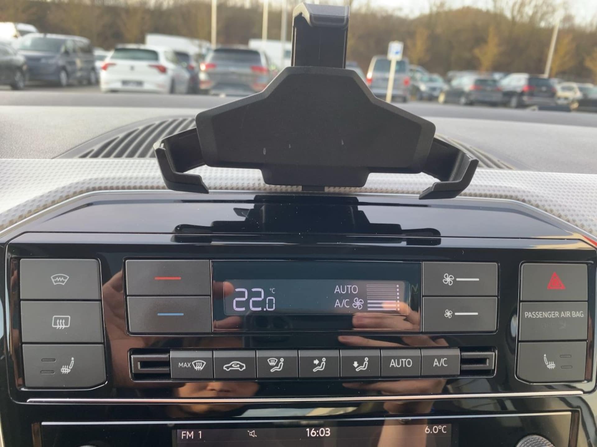 Volkswagen e-up!