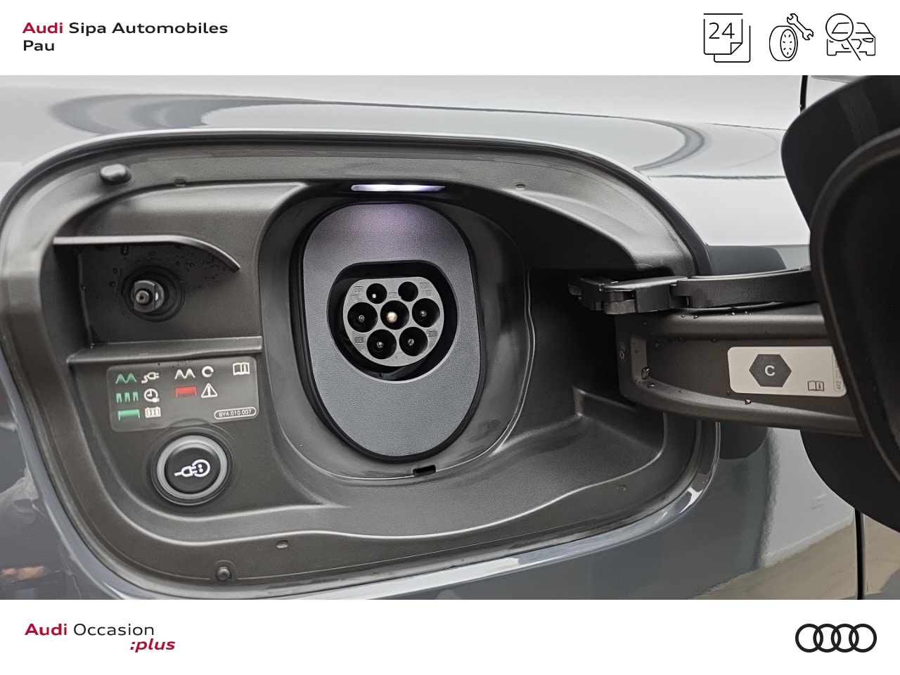 Image about Audi Q6 SUV e-tron S line e-tron performance 225,00 kW