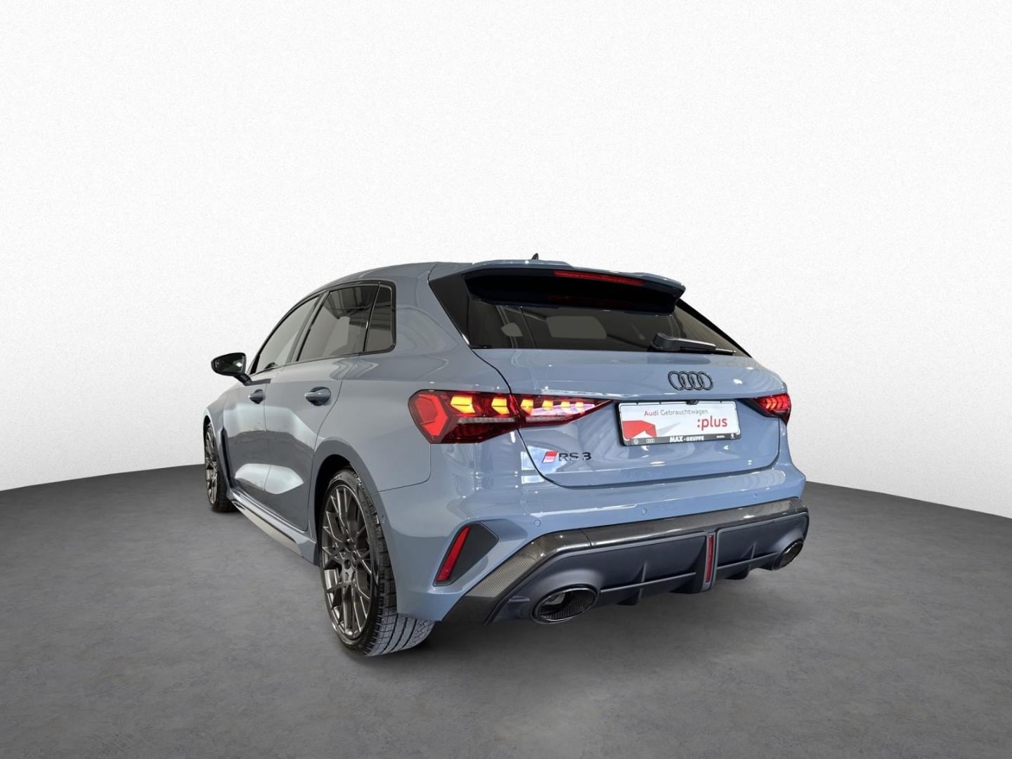 Bild über Audi RS 3 Sportback TFSI quattro 294 kW S tronic - für weitere Informationen kontaktieren Sie den Audi Partner