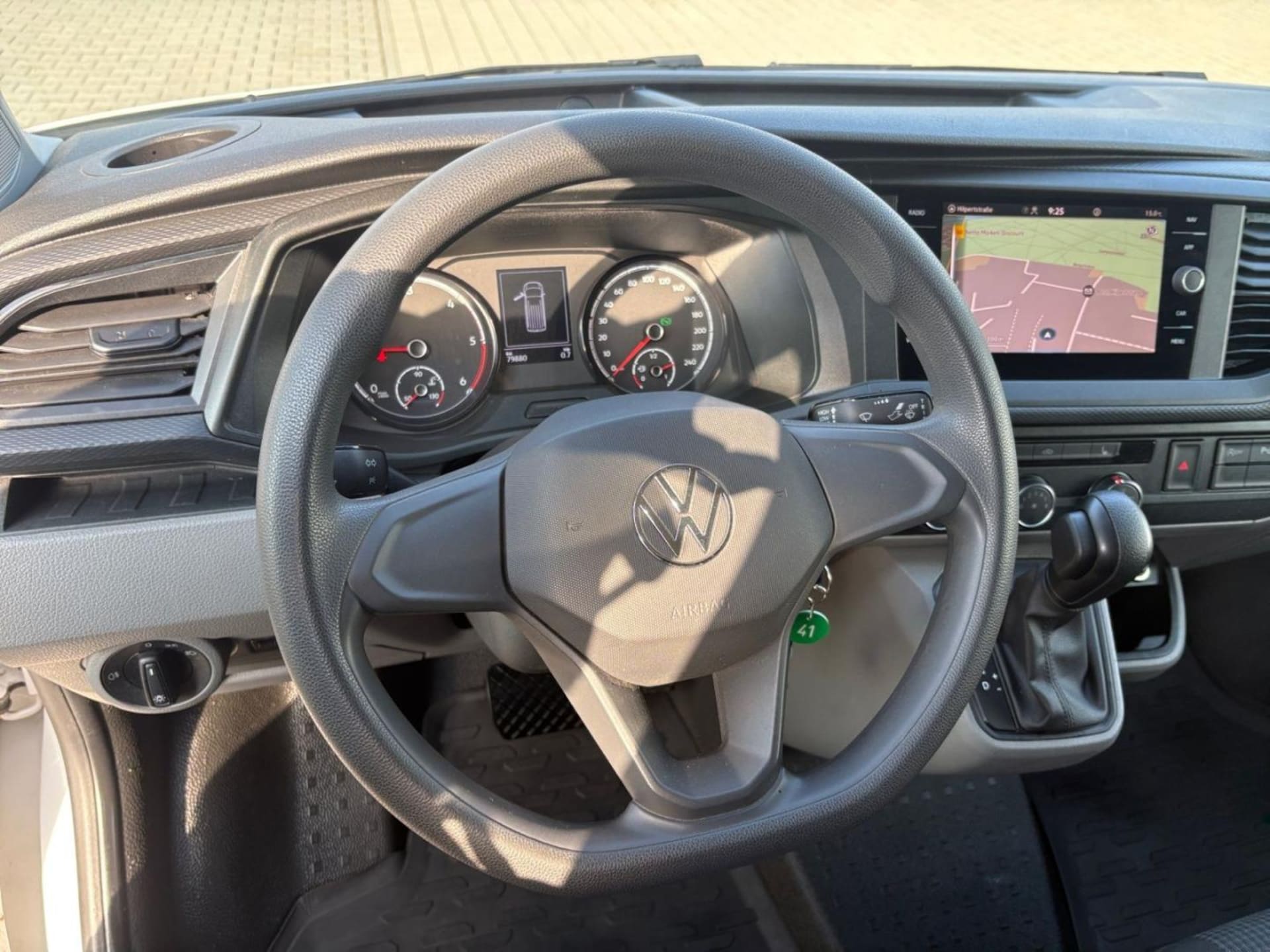 Volkswagen T6.1 Transporter Kasten langer Radstand