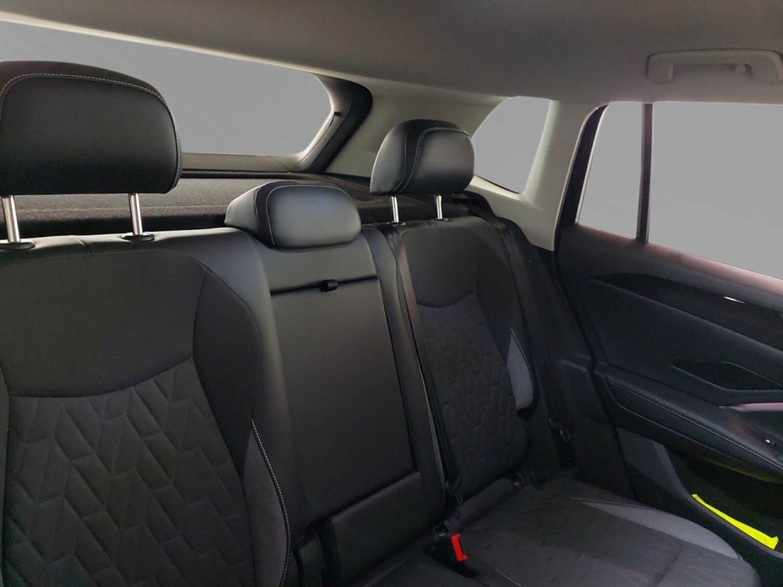 Volkswagen Tiguan – Bild 8