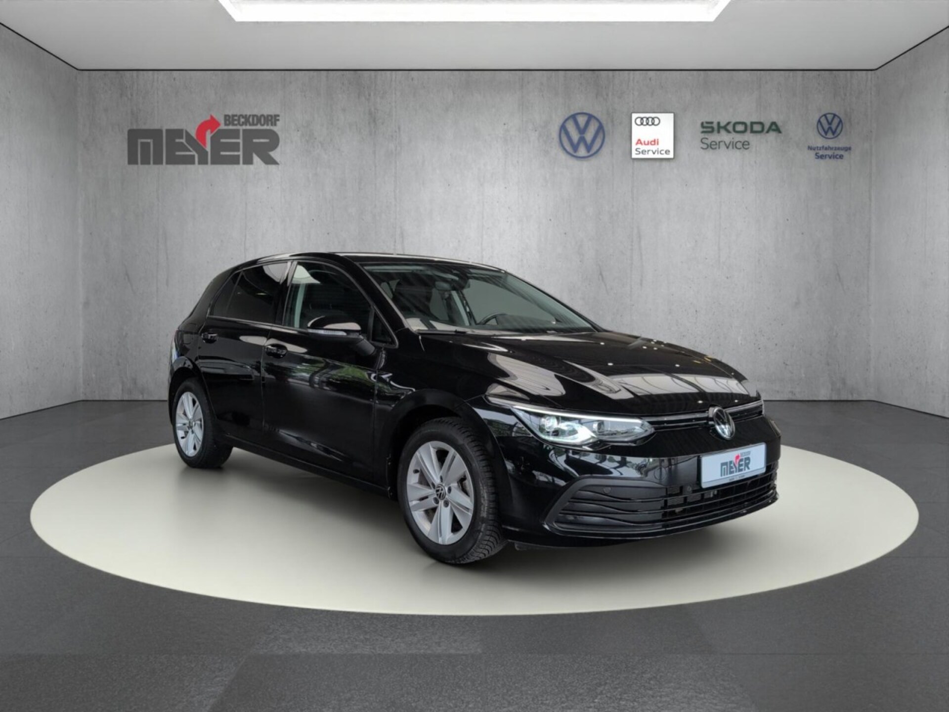 Volkswagen Golf Life
