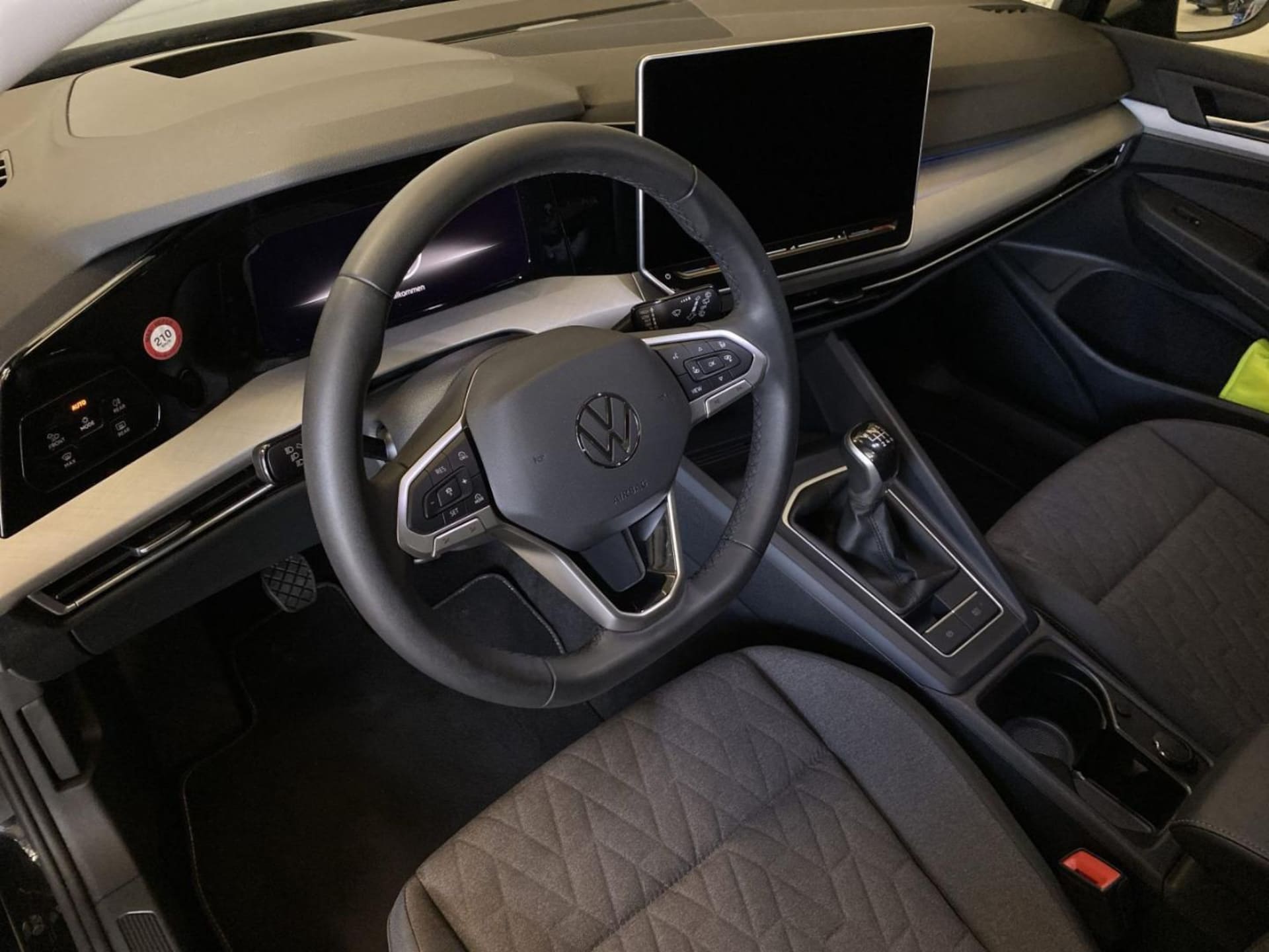 Volkswagen Golf Variant Life