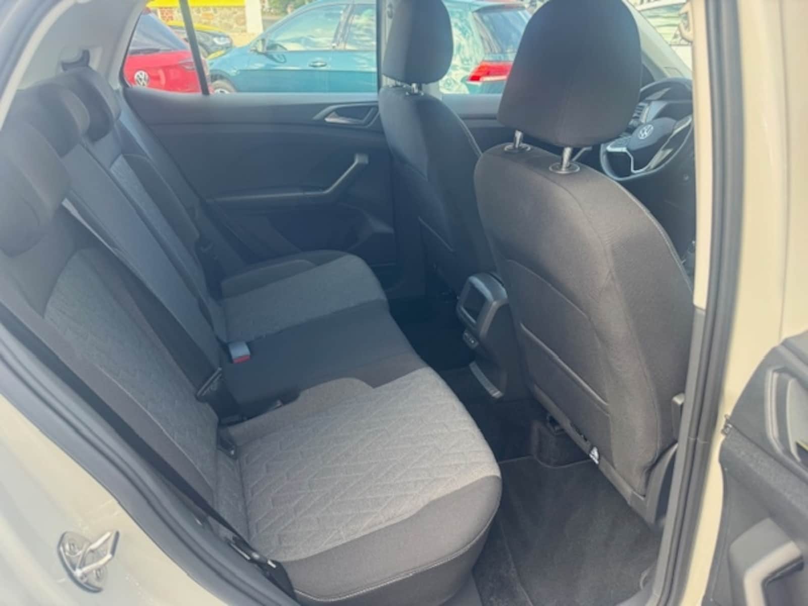 Volkswagen T-Cross – Bild 10