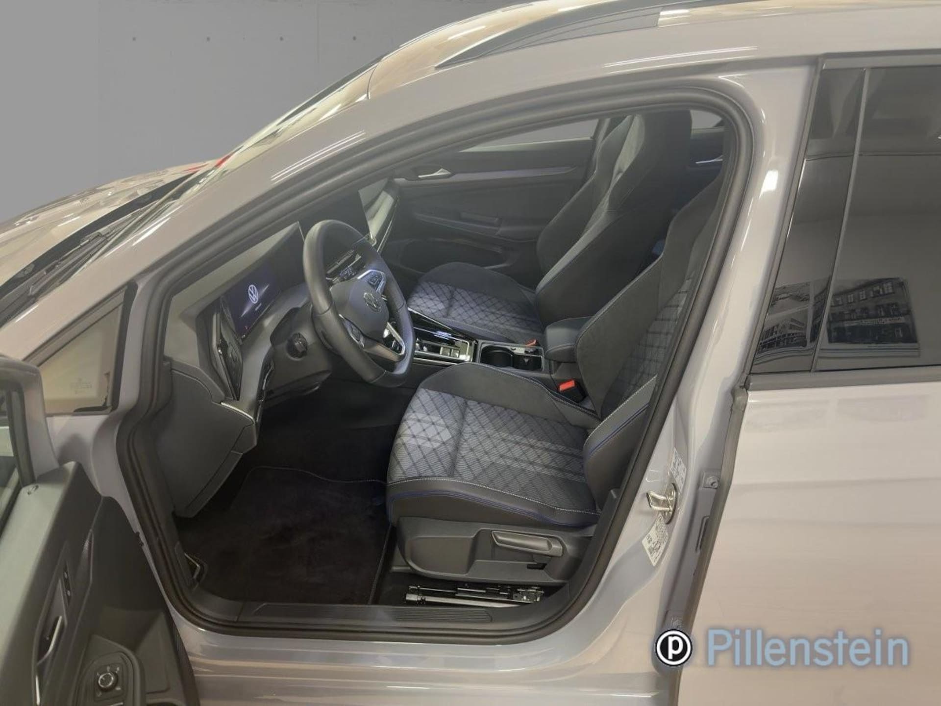 Volkswagen Golf Variant R-Line