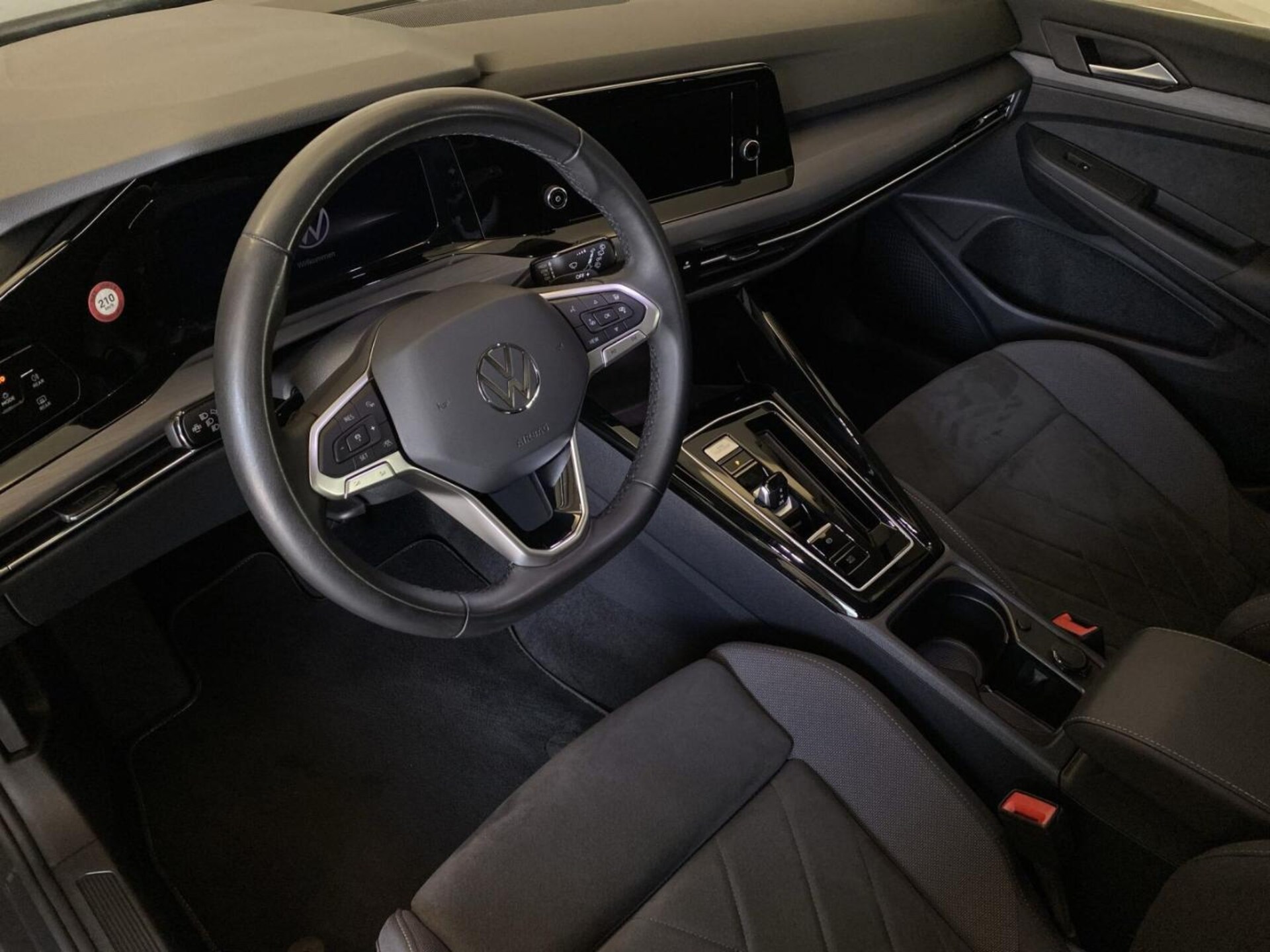 Volkswagen Golf Style