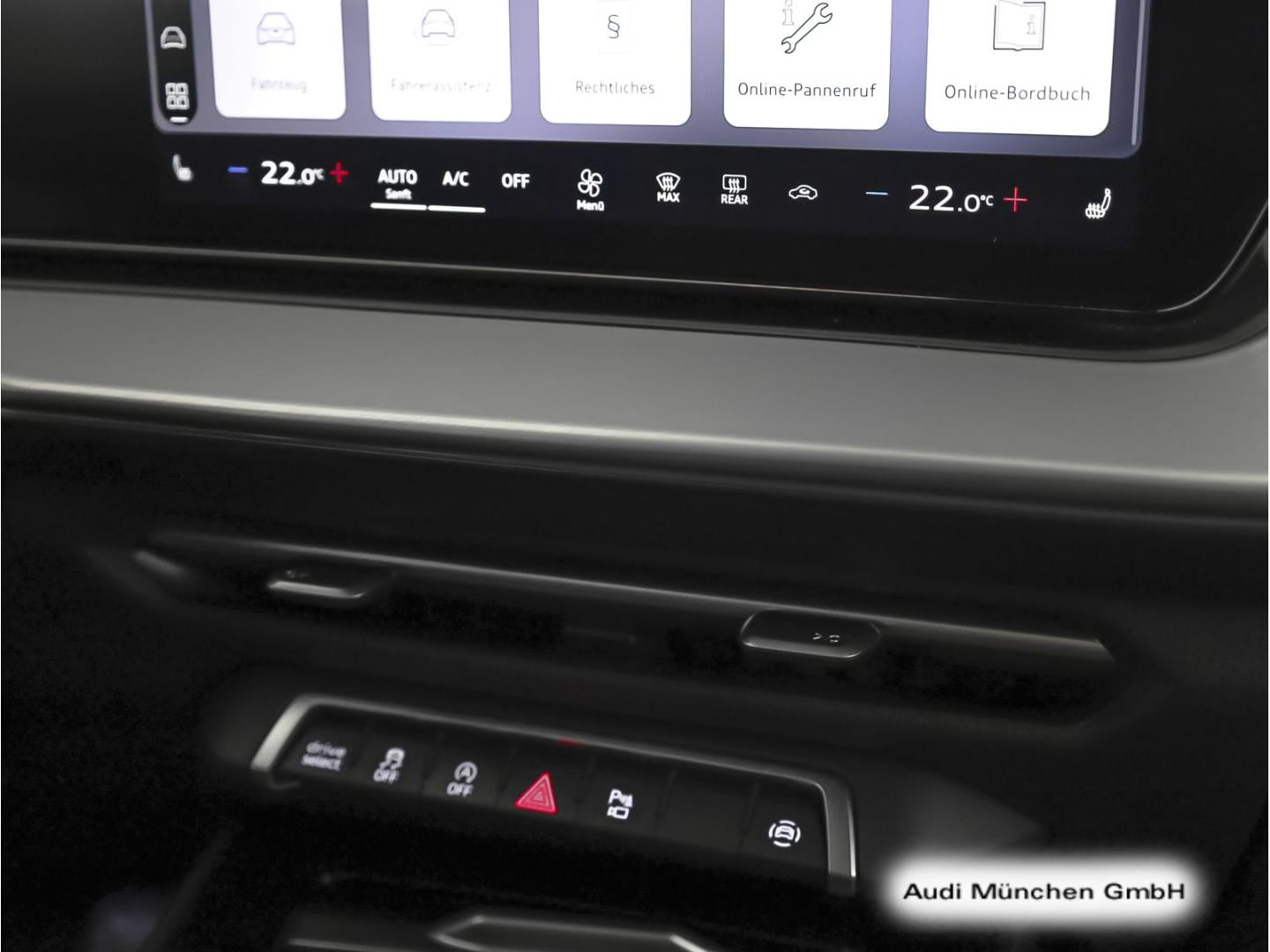Bild über Audi Q3 SUV TFSI 110 kW S tronic - für weitere Informationen kontaktieren Sie den Audi Partner