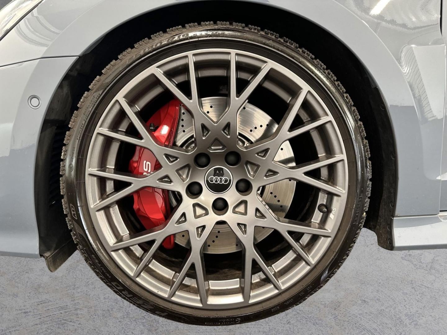 Bild über Audi RS 3 Sportback TFSI quattro 294 kW S tronic - für weitere Informationen kontaktieren Sie den Audi Partner