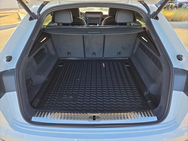 2026 Audi Q8 Premium - Photo 12