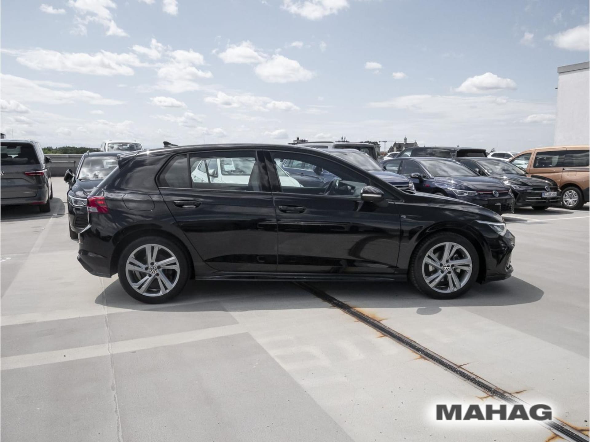 Volkswagen Golf R-Line