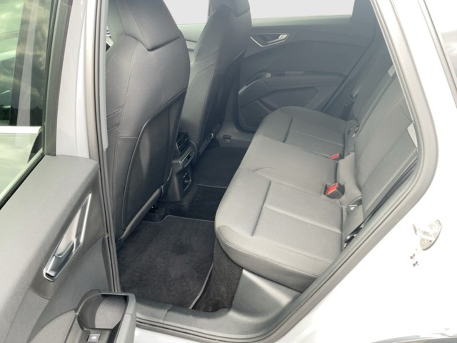 Audi Q4 Sportback e-tron – Bild 11