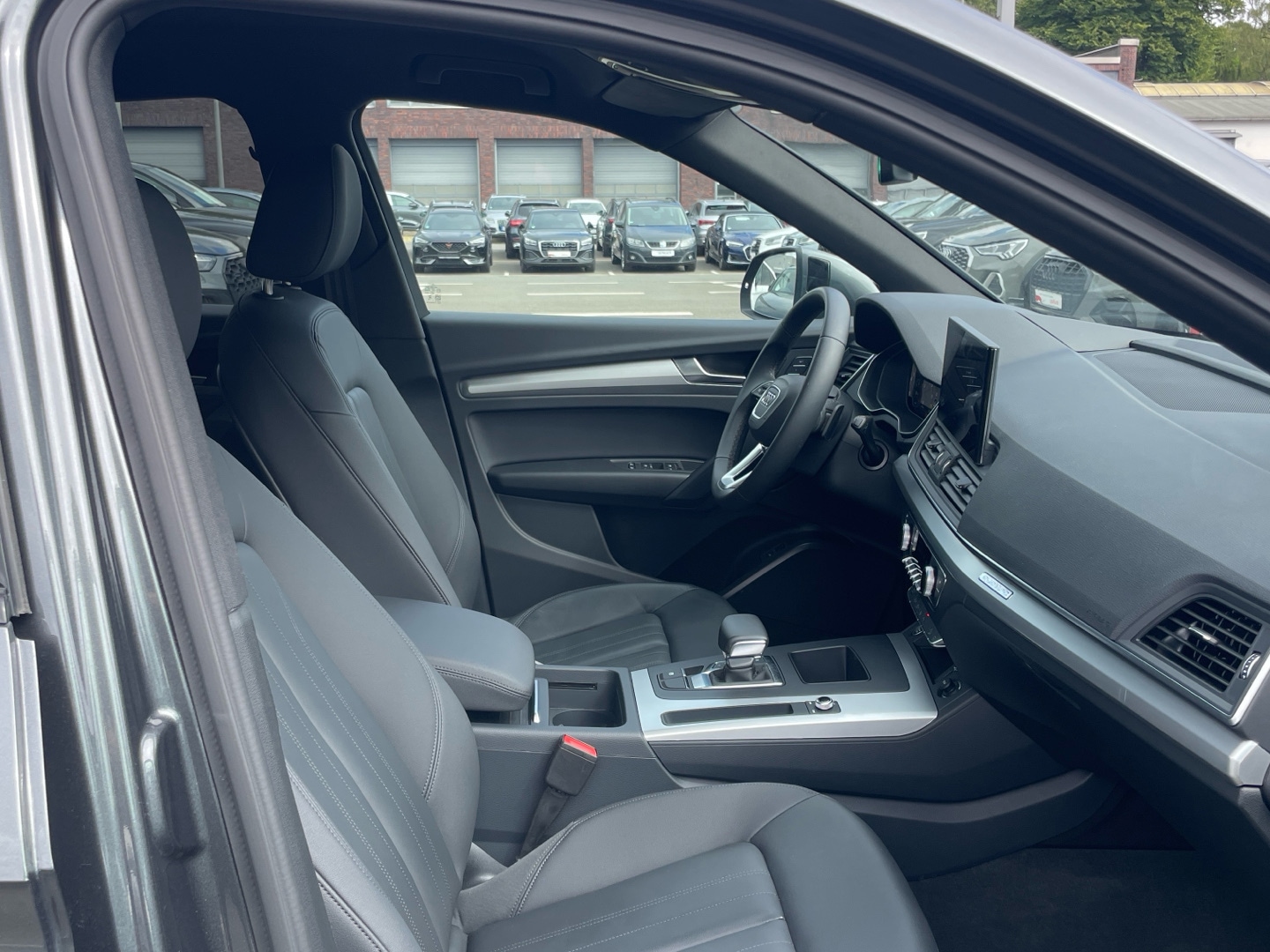 Bild über Audi Q5 Sportback 50 TDI quattro tiptronic - für weitere Informationen kontaktieren Sie den Audi Partner