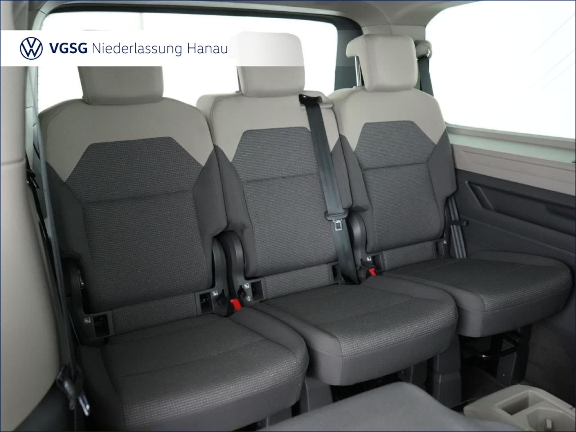 Volkswagen Multivan Langversion Basis-Modell