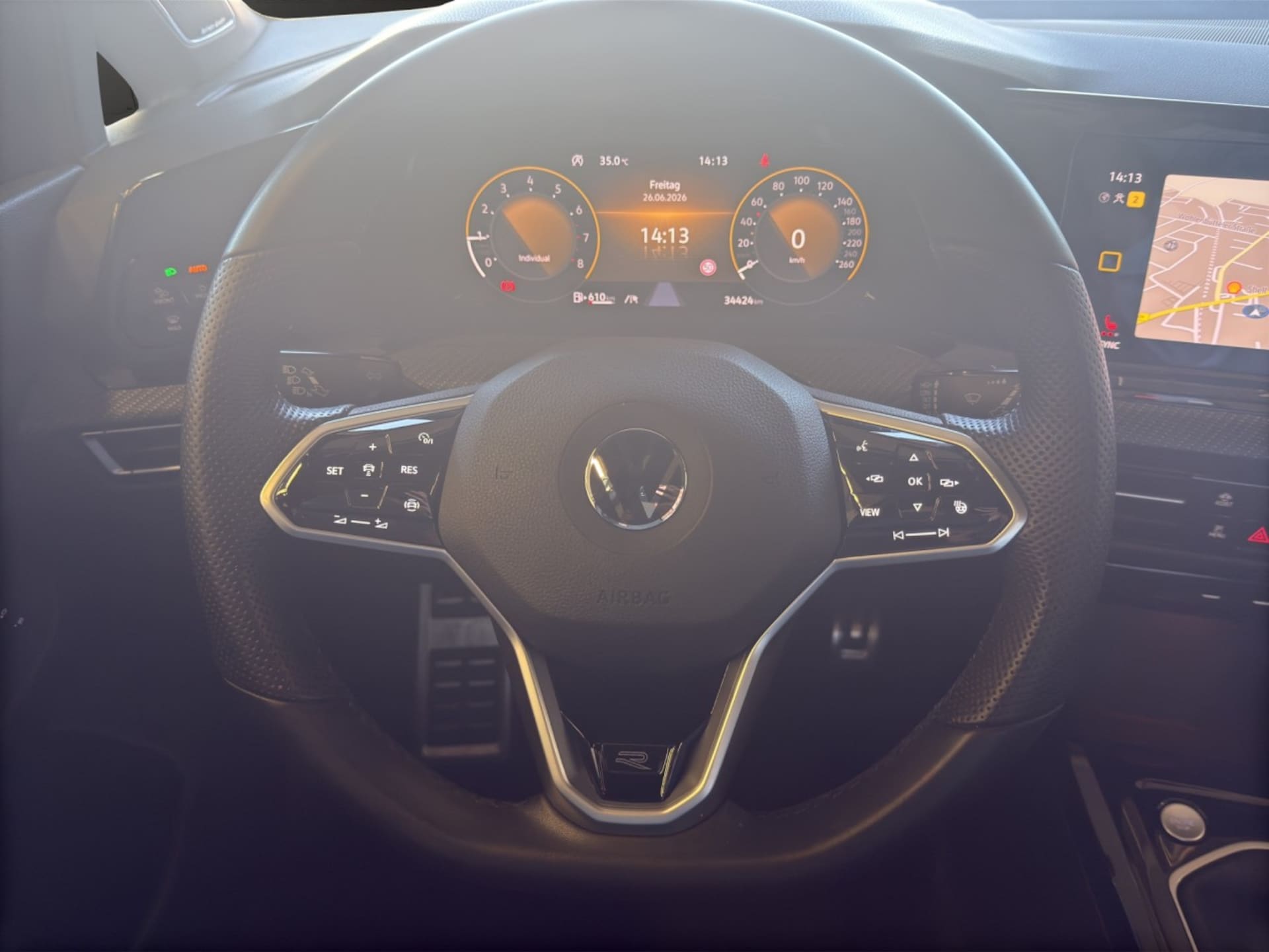 Volkswagen Golf R-Line