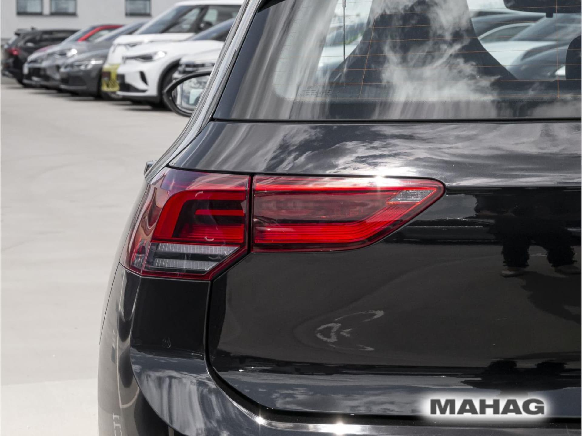 Volkswagen Golf R-Line