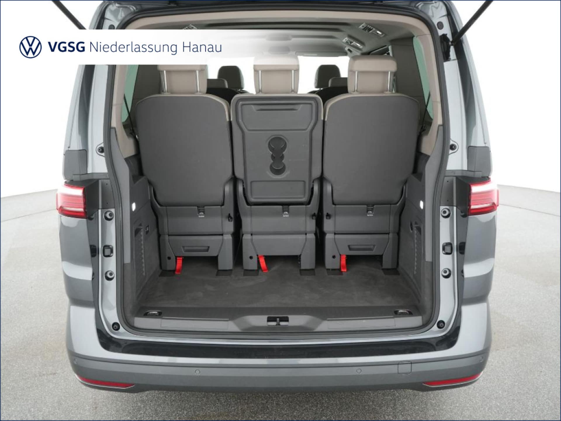 Volkswagen Multivan Langversion Basis-Modell