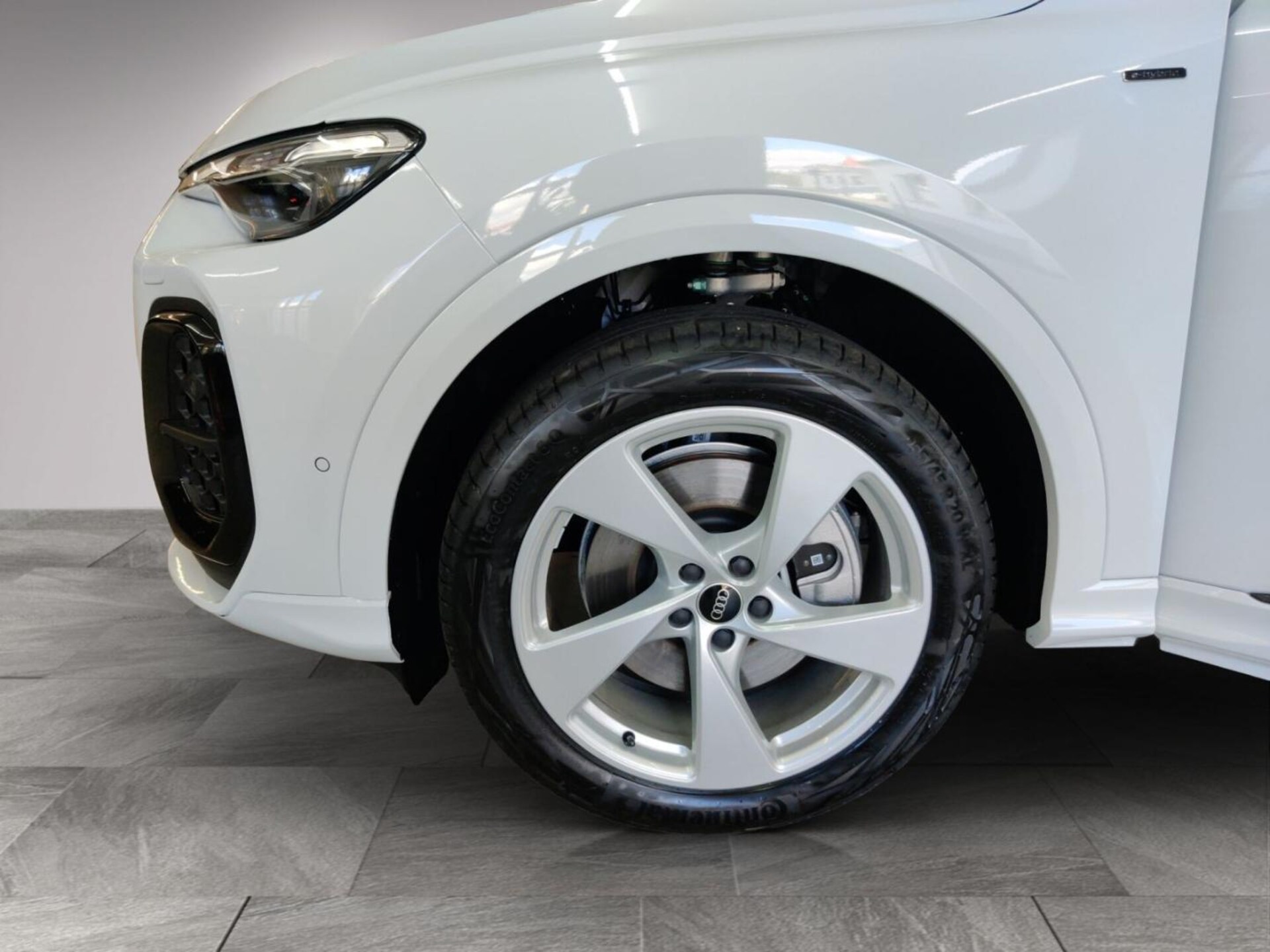 Audi Q5 SUV e-hybrid