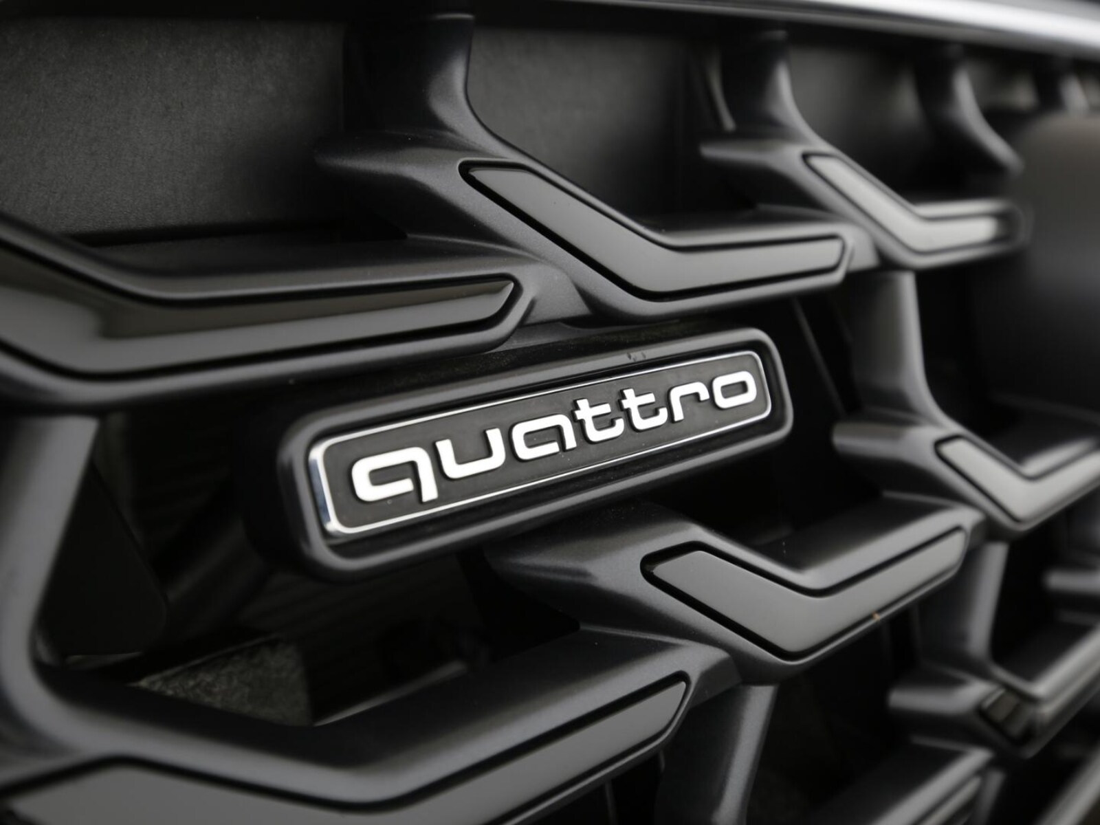 Audi A8 – Bild 30