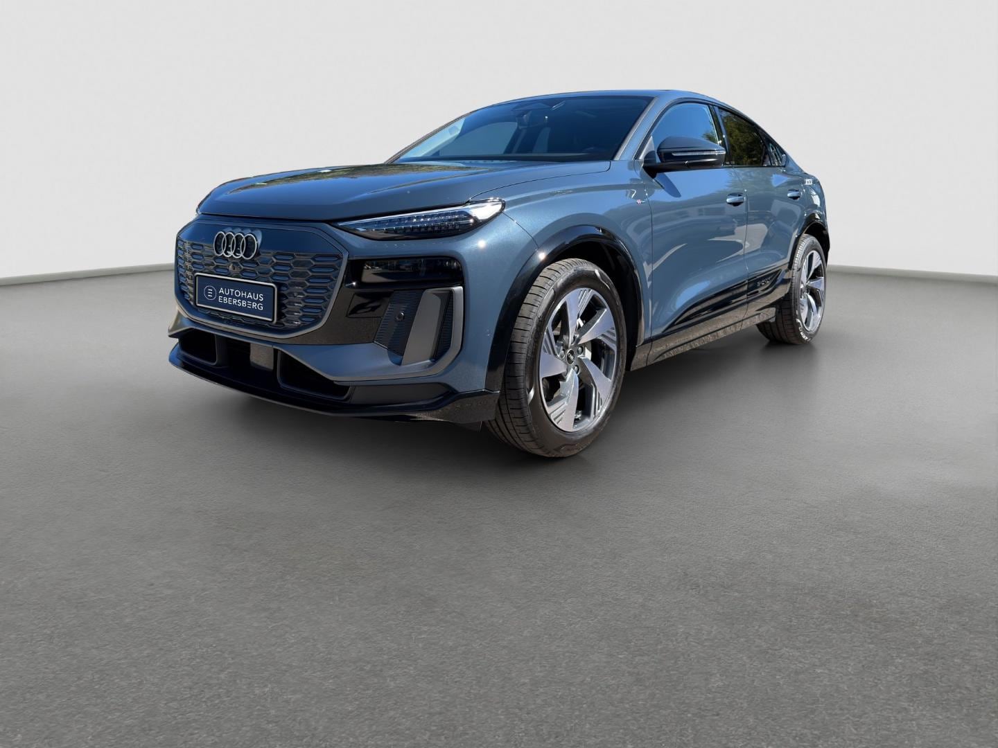 Bild über Audi Q6 Sportback e-tron e-tron quattro - für weitere Informationen kontaktieren Sie den Audi Partner