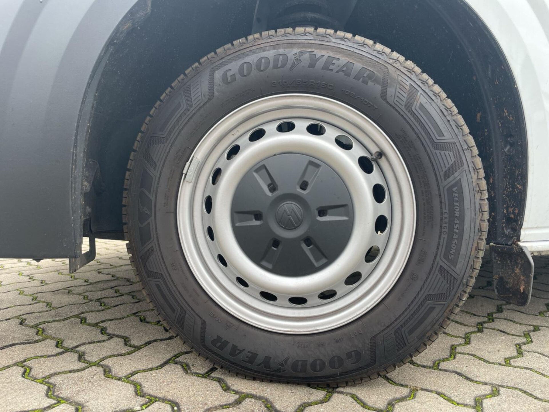 Volkswagen Transporter Kasten kurzer Radstand