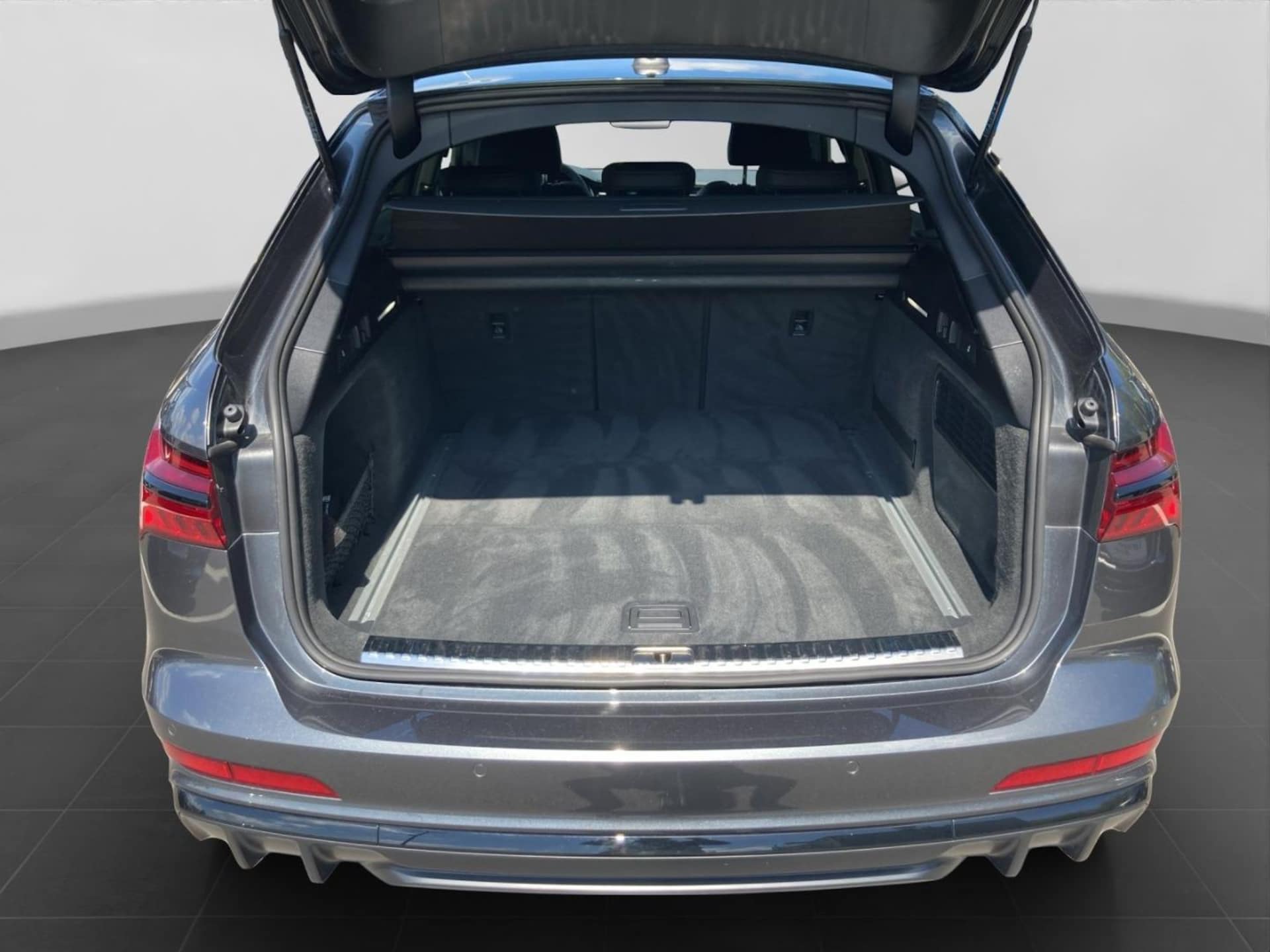 Audi S6 Avant