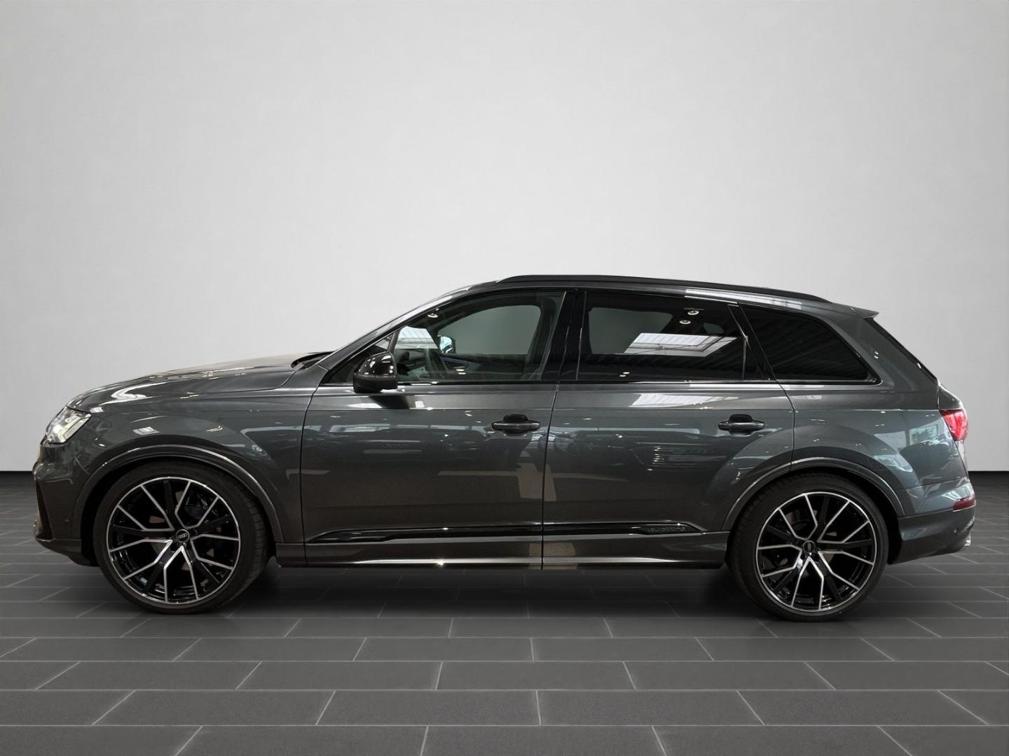 Image about Audi SQ7 TFSI quattro tiptronic
