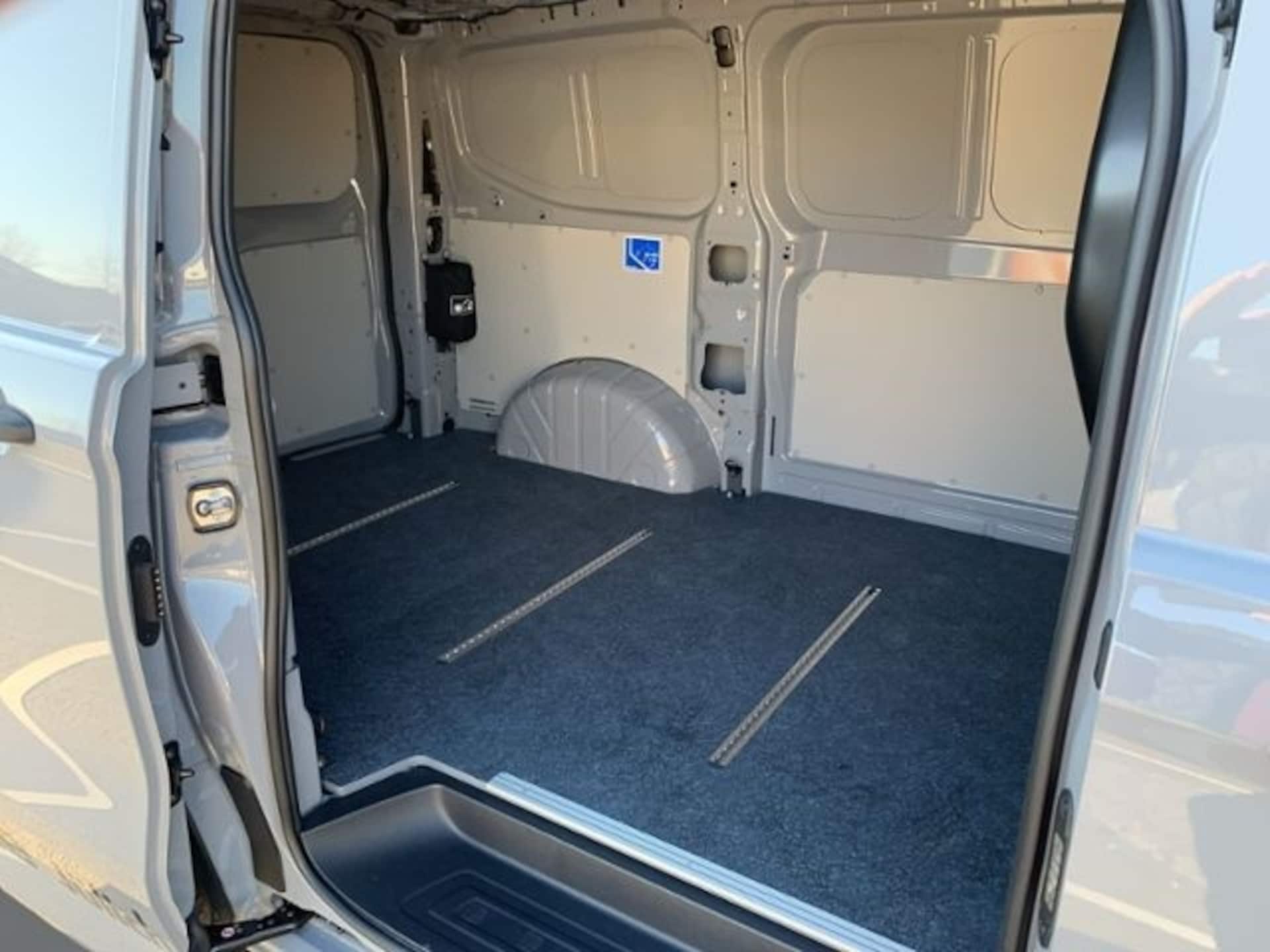 Volkswagen Transporter Kasten kurzer Radstand