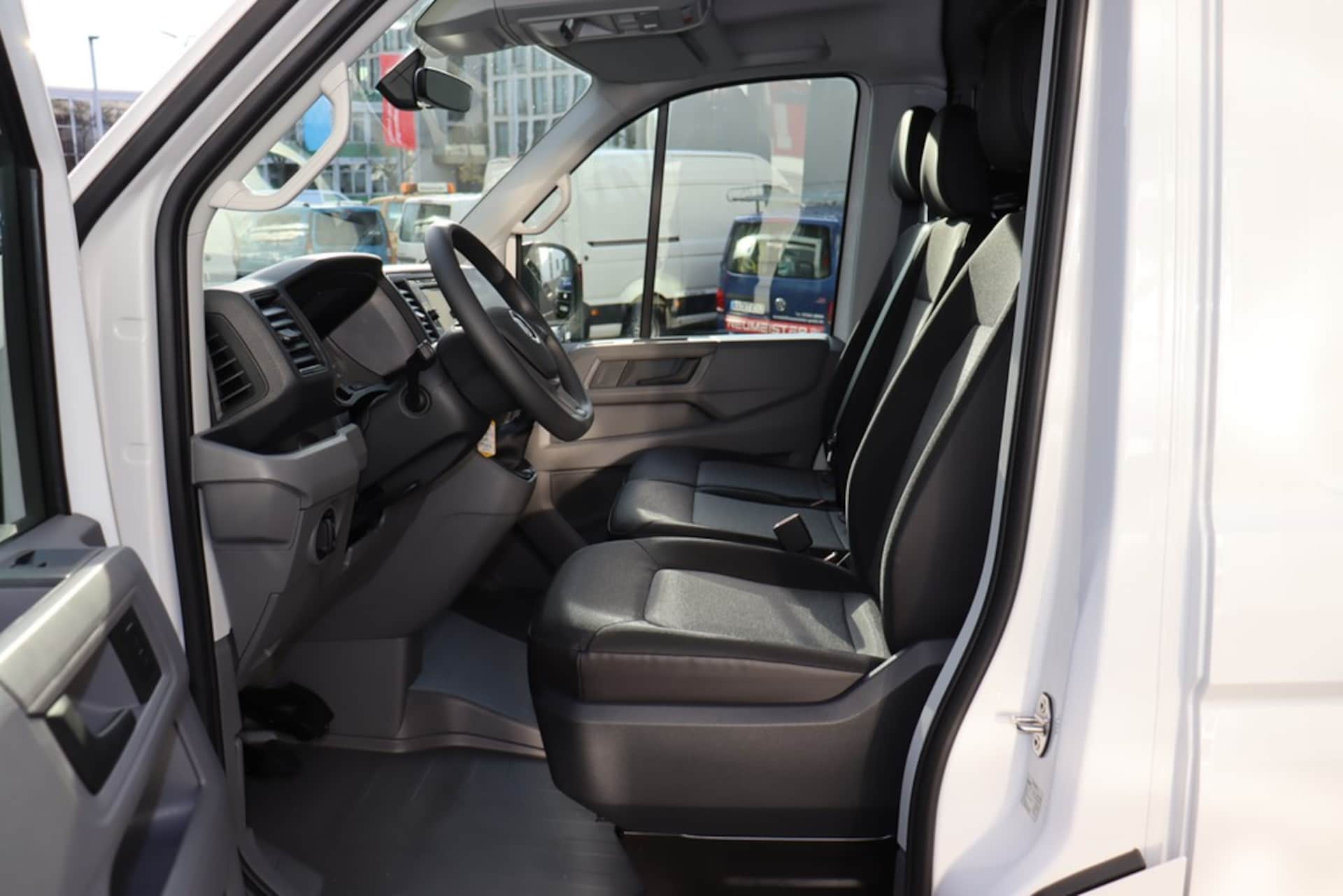 Volkswagen Crafter Kasten langer Radstand