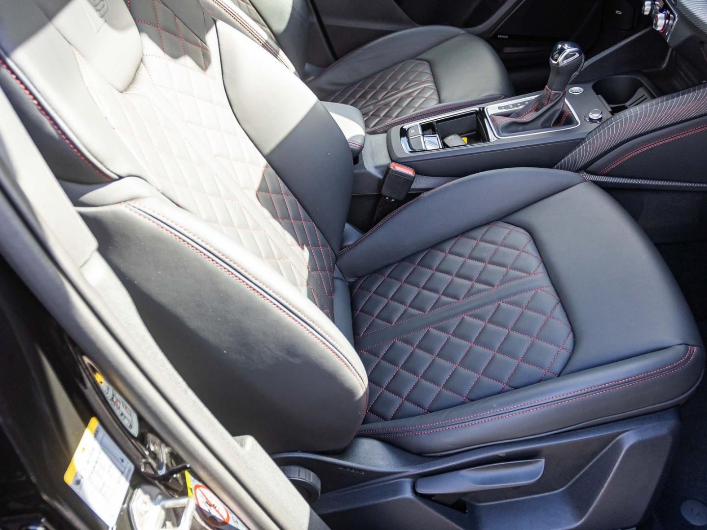 Bild über Audi Q2 S line 35 TFSI S tronic - für weitere Informationen kontaktieren Sie den Audi Partner
