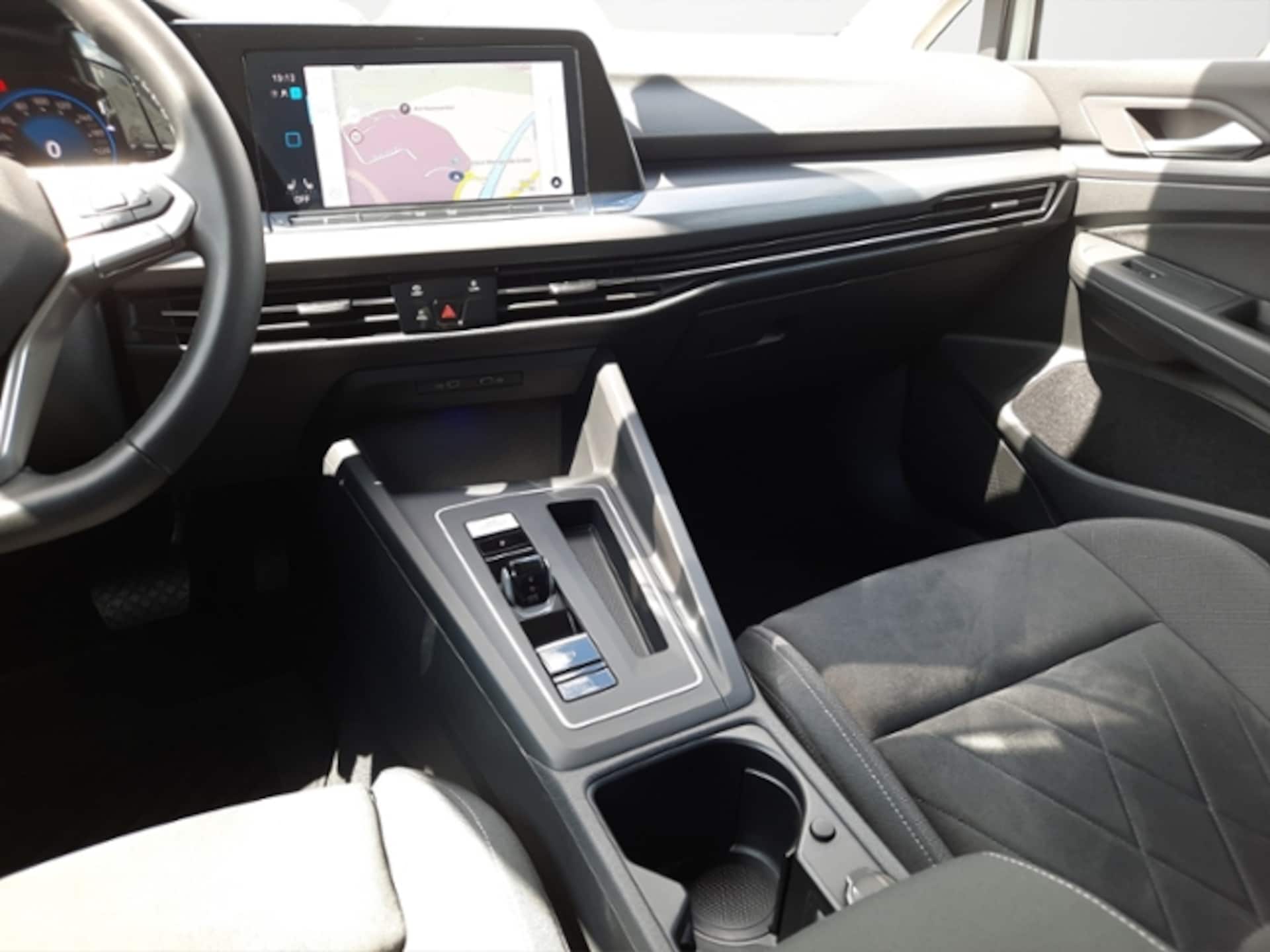 Volkswagen Golf Style