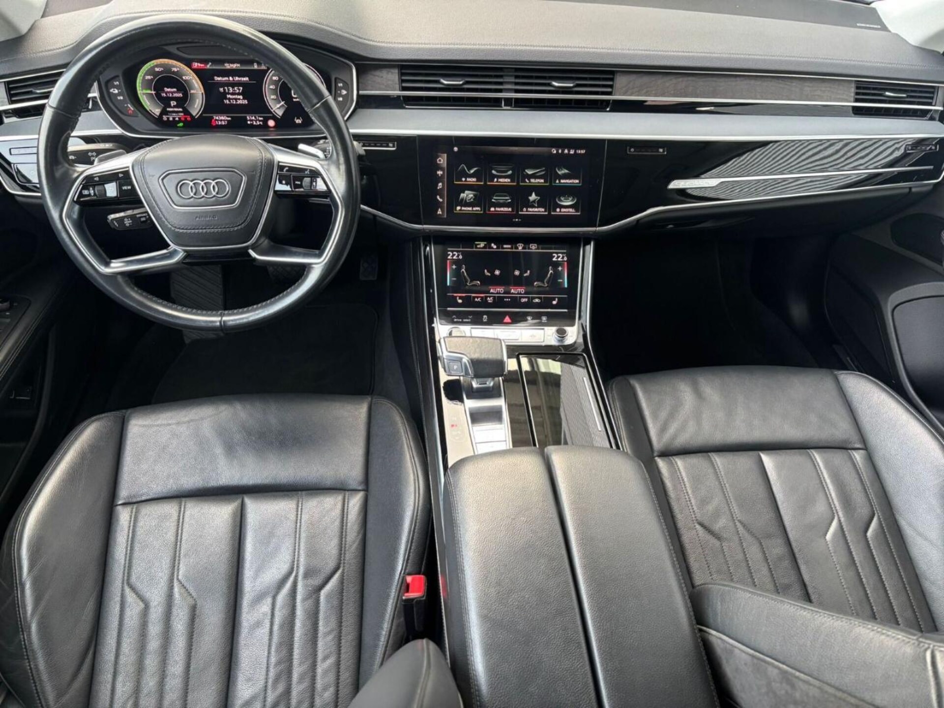 Audi A8 TFSI e