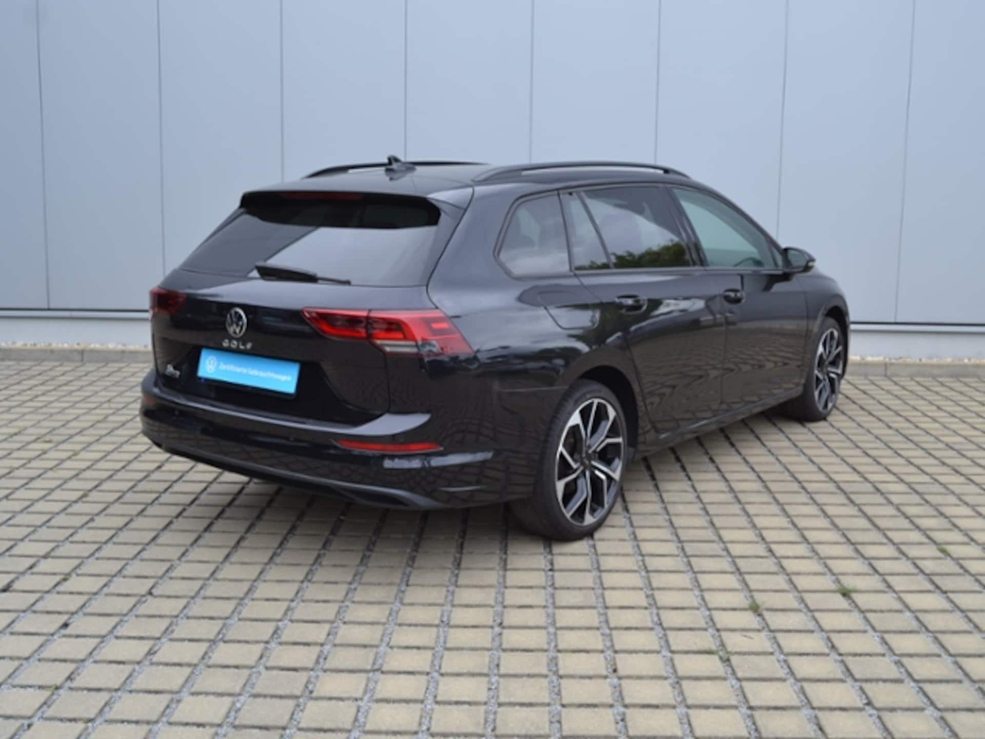 Volkswagen Golf Variant Life