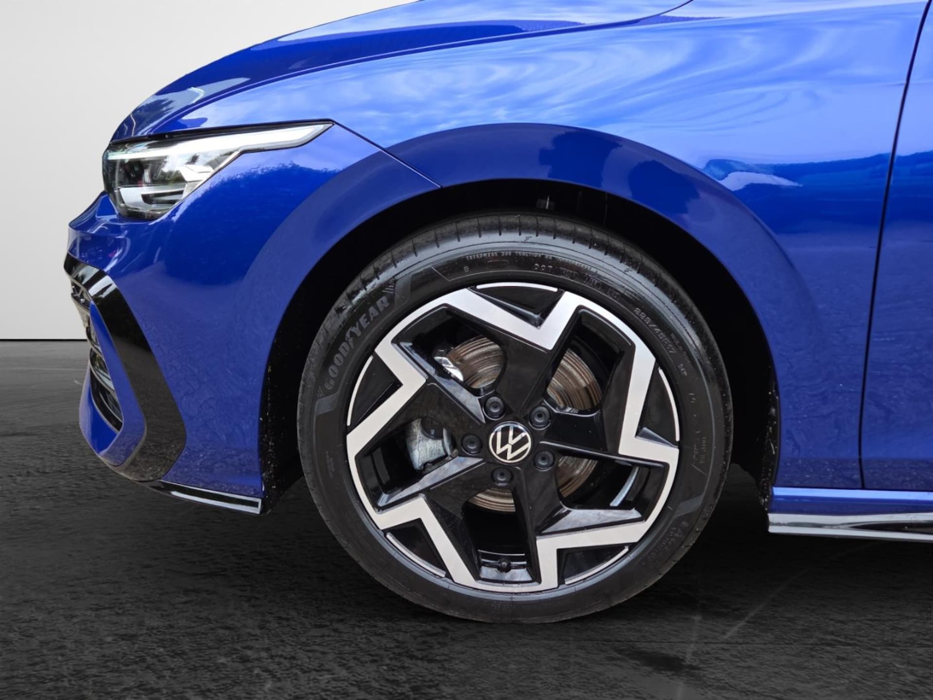 Volkswagen Golf Variant R-Line