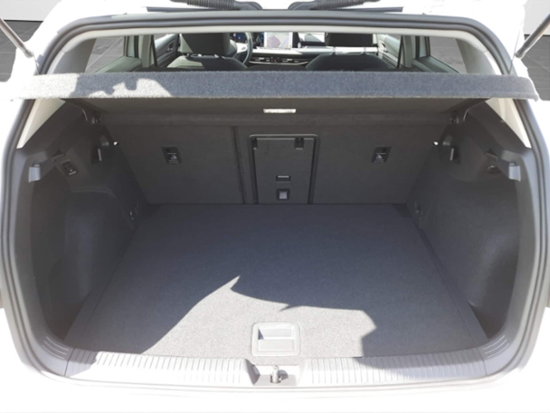 Volkswagen Golf Style