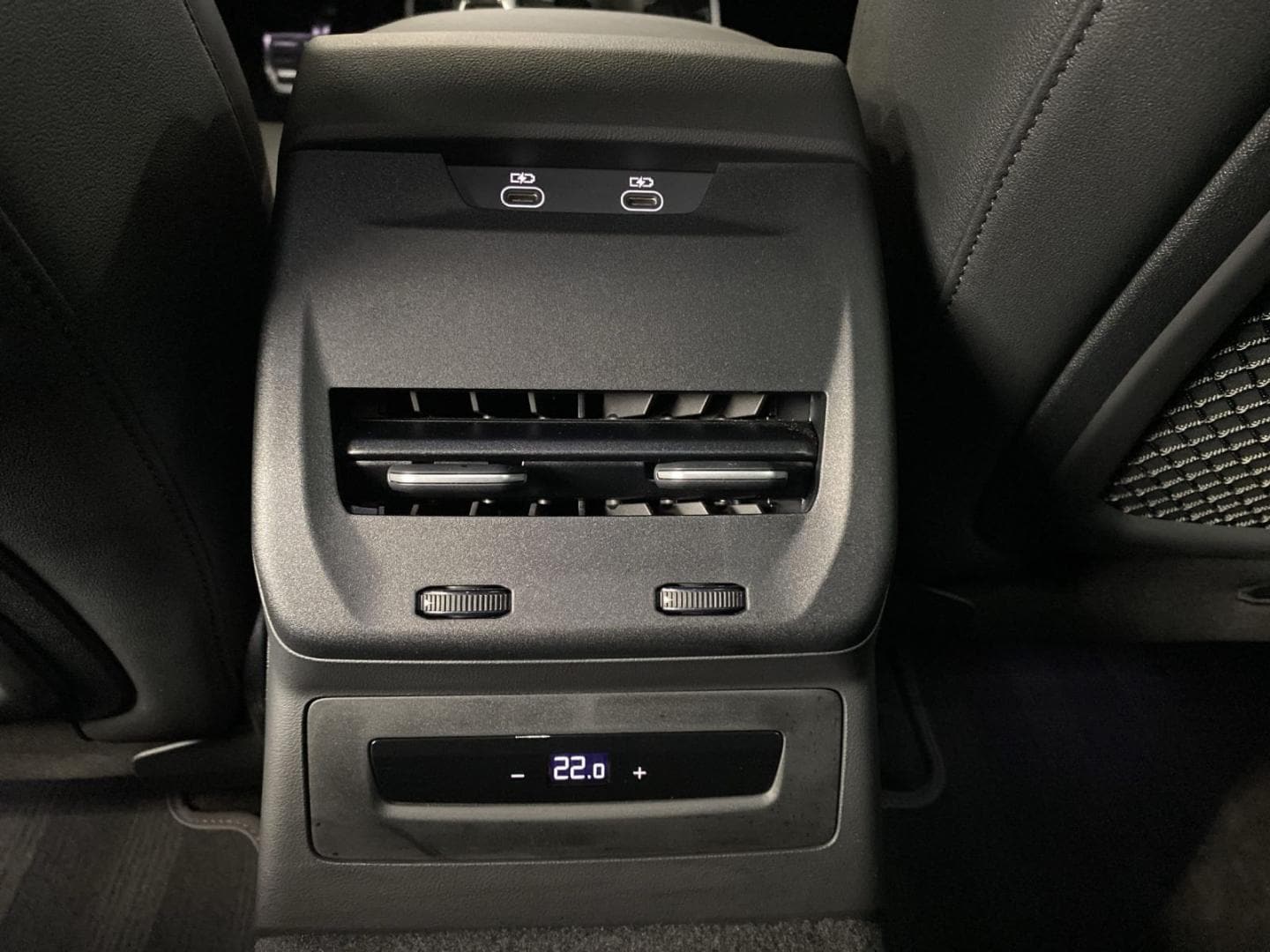 Bild über Audi A5 Avant TDI quattro 150 kW S tronic - für weitere Informationen kontaktieren Sie den Audi Partner