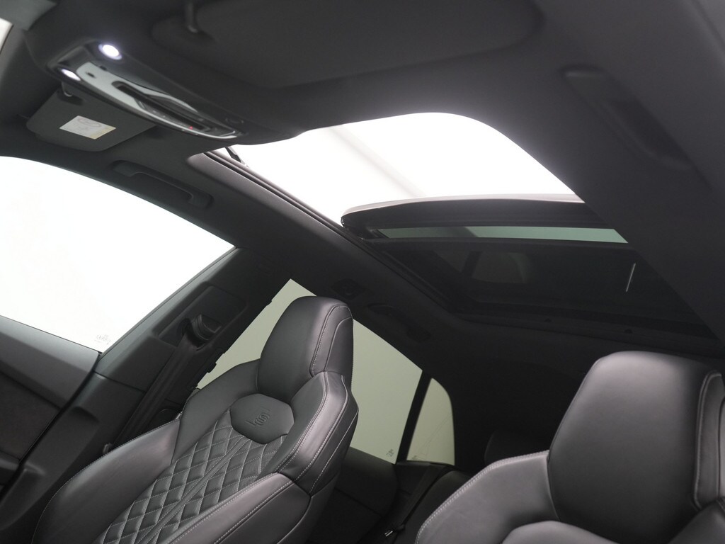 Image about Audi SQ8 TDI quattro tiptronic