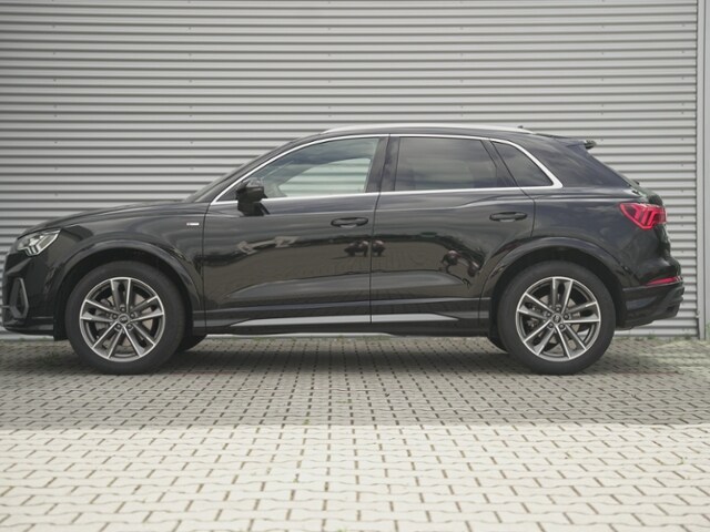 Image about Audi Q3 S line 40 TDI quattro S tronic