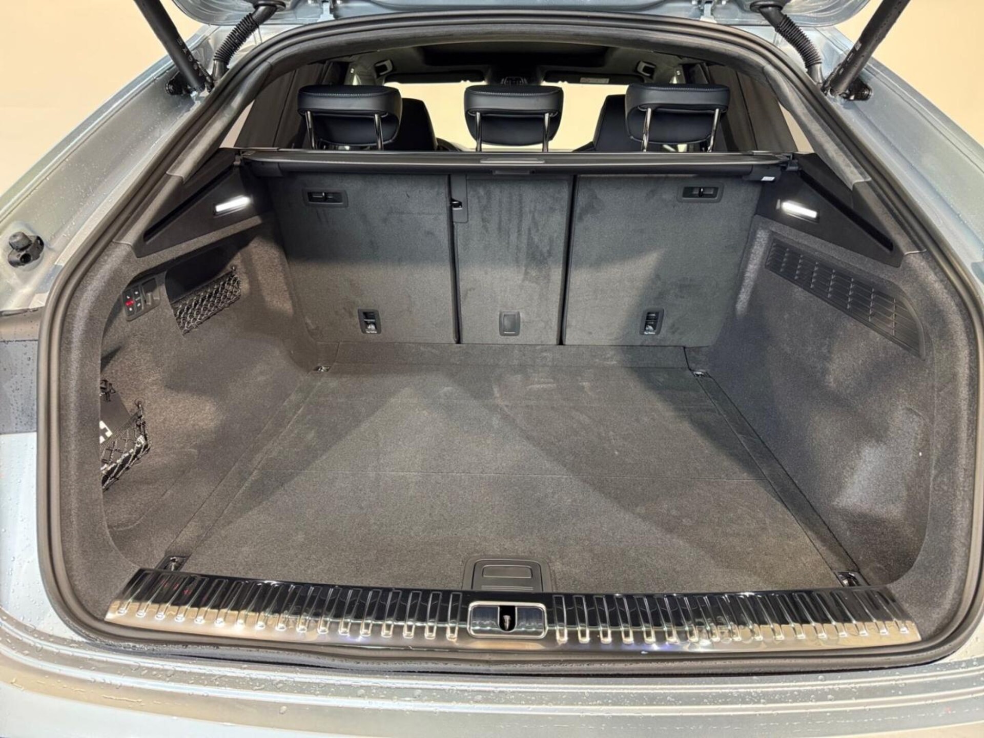 Audi RS Q8 SUV performance