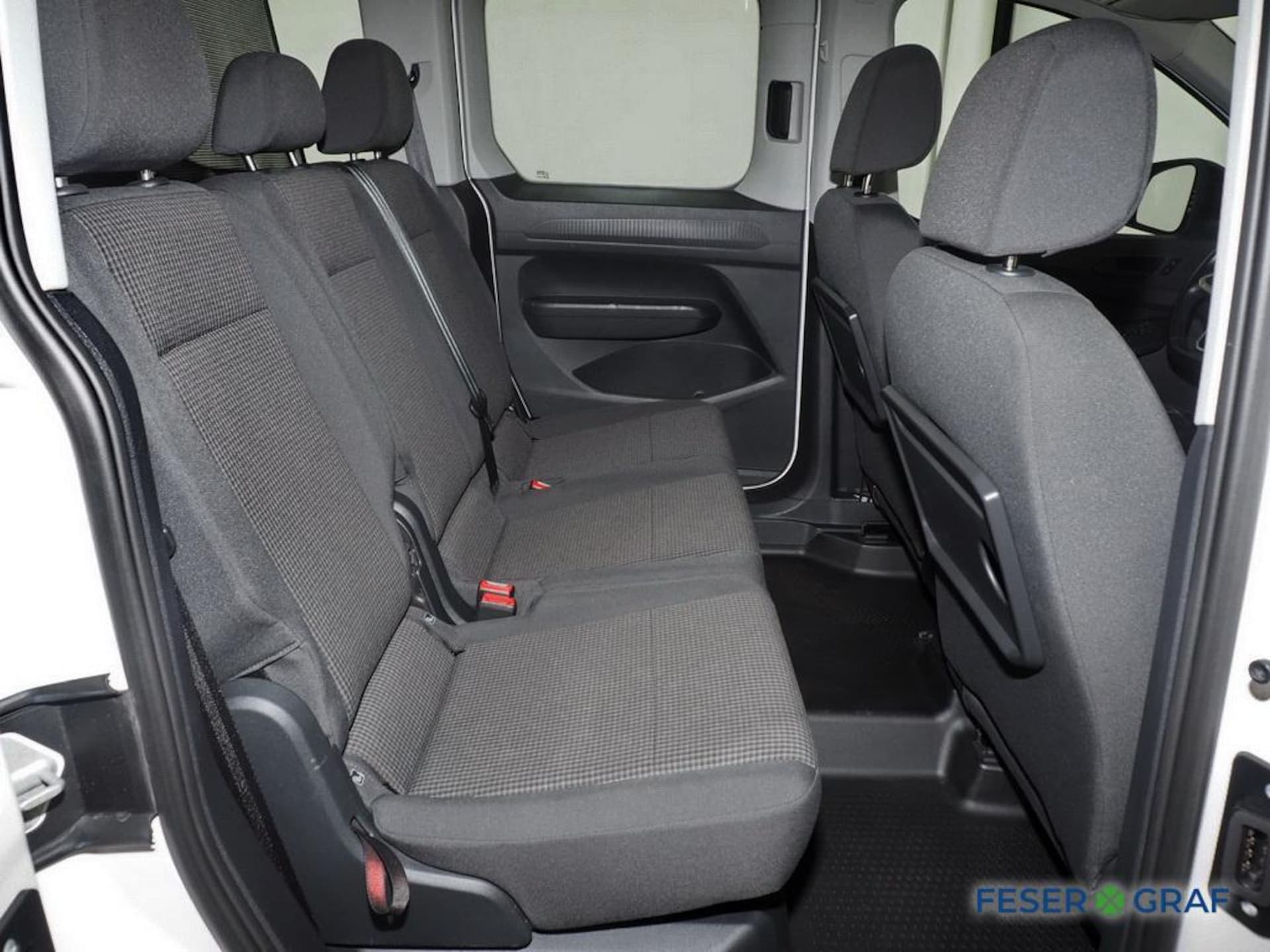 Volkswagen Caddy Basis-Modell