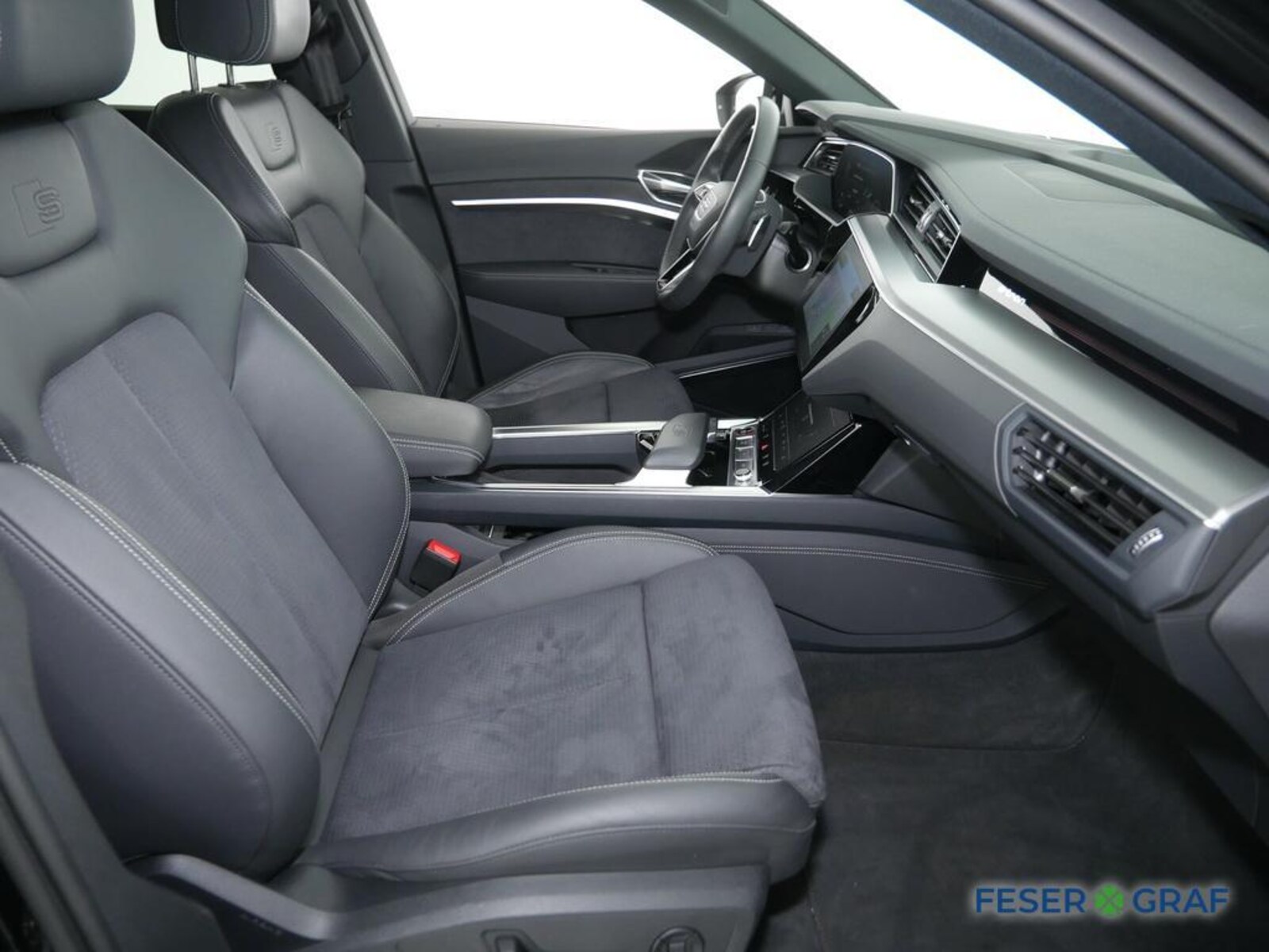 Audi SQ8 e-tron – Bild 6