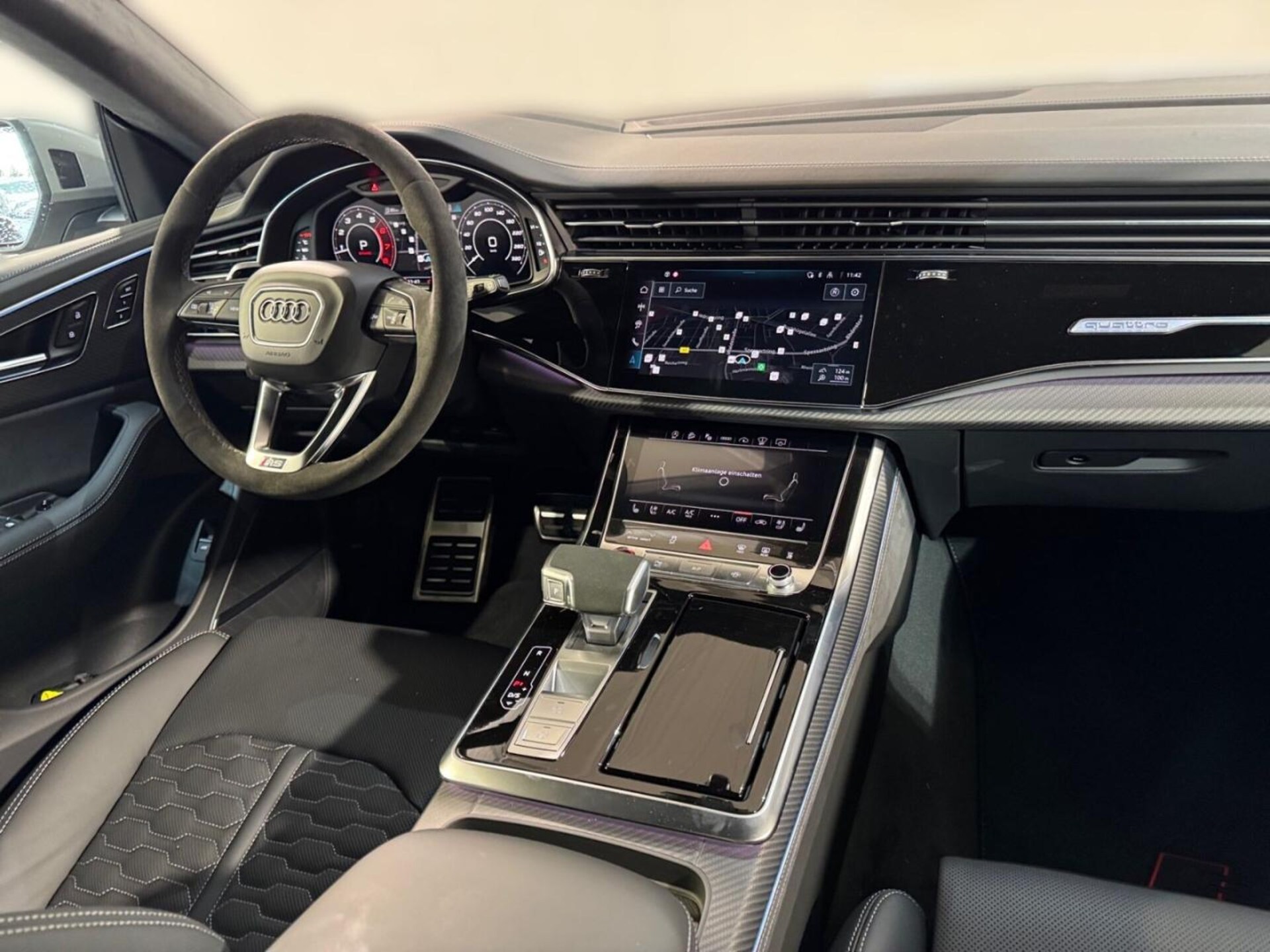 Audi RS Q8 SUV performance