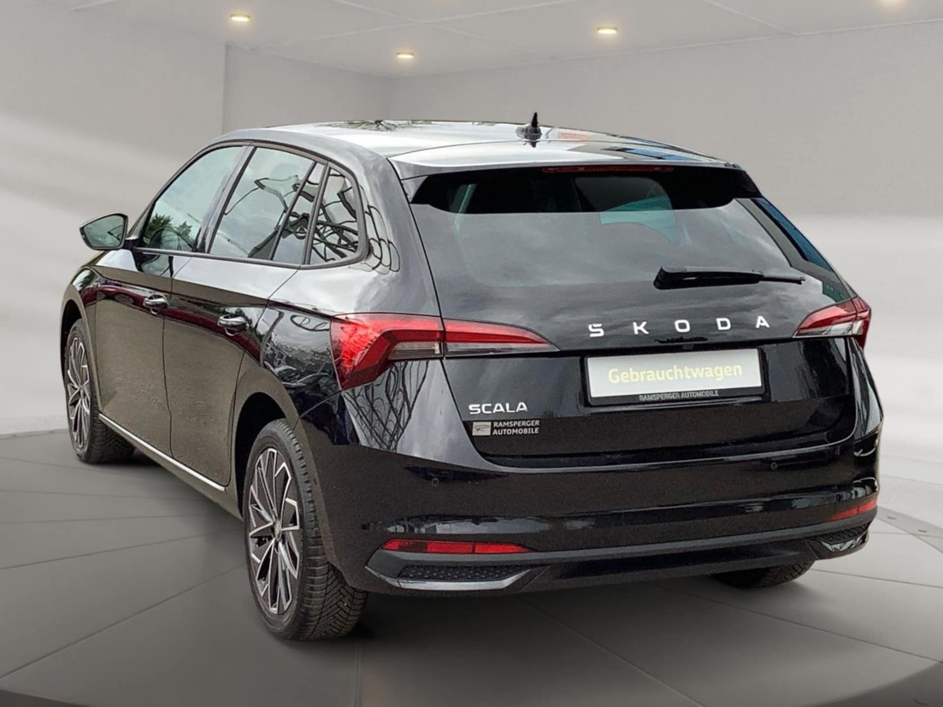 Skoda Scala Tour