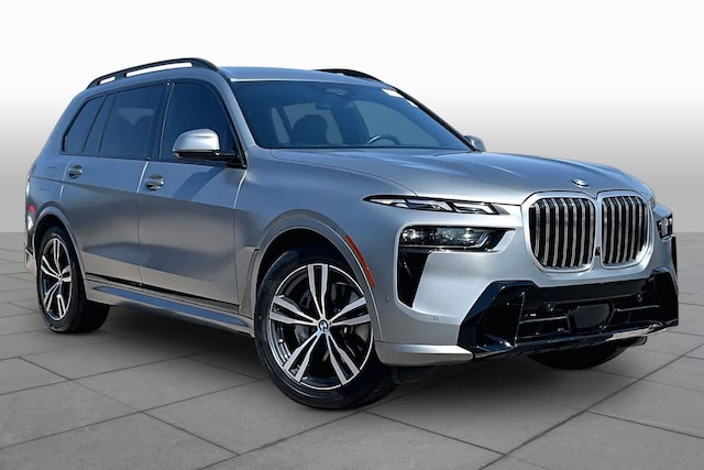 2023 BMW X7
