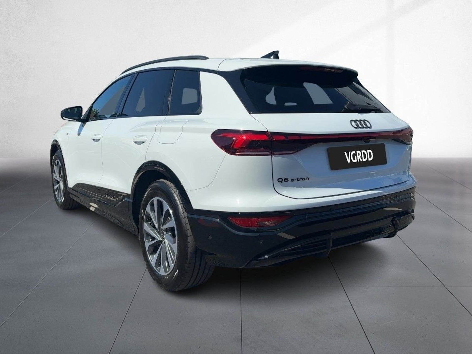 Audi Q6 SUV e-tron