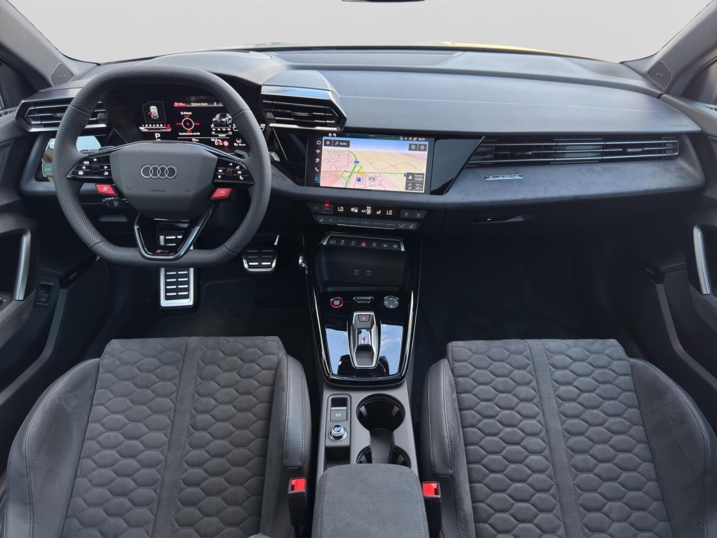 Bild über Audi RS 3 Sportback TFSI quattro 294 kW S tronic - für weitere Informationen kontaktieren Sie den Audi Partner