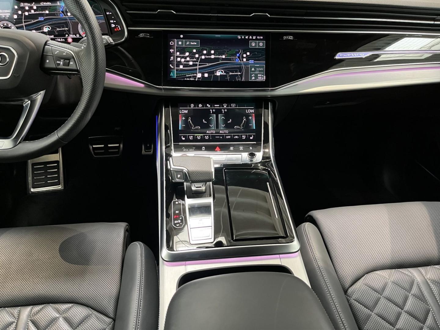 Image about Audi SQ7 TFSI quattro tiptronic