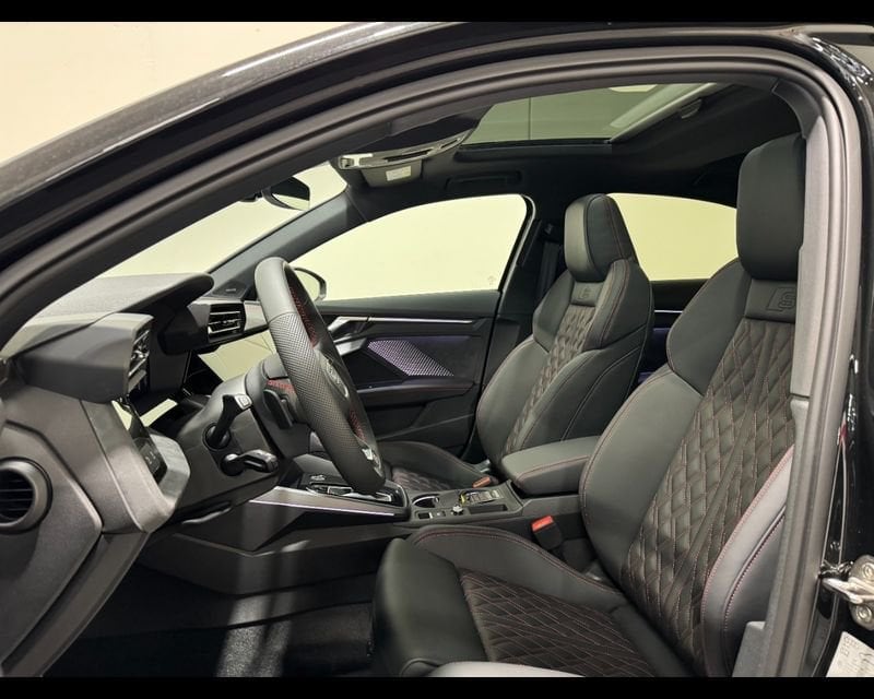 Immagine di Audi A3 Sedan Launch edition S line Mythos 35 TFSI 110 kW (150 CV) S tronic - Vista: for more details contact your dealer