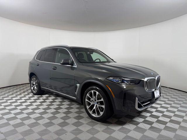 2025 BMW X5 xDrive40i's photo